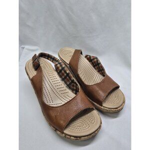 Crocs A Leigh Brown Leather Cork Wedge Heel Slingback Sandal Shoes Women’s Sz 8